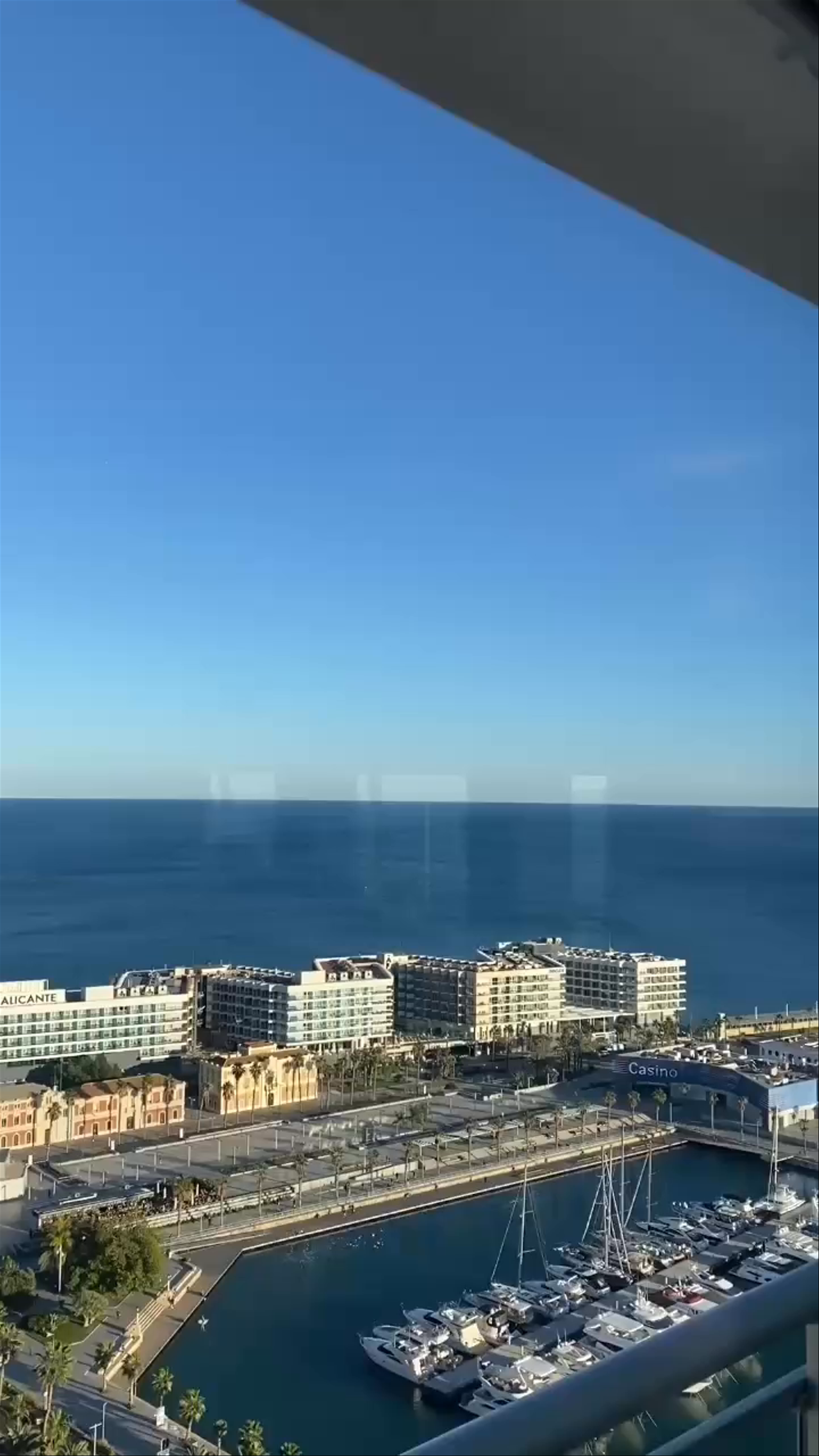 Scenic Coastal Views and Cozy Dining at Restaurante Convistas in Alicante, Spain