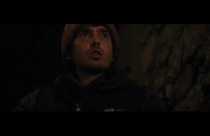 Pré-bande-annonce en anglais