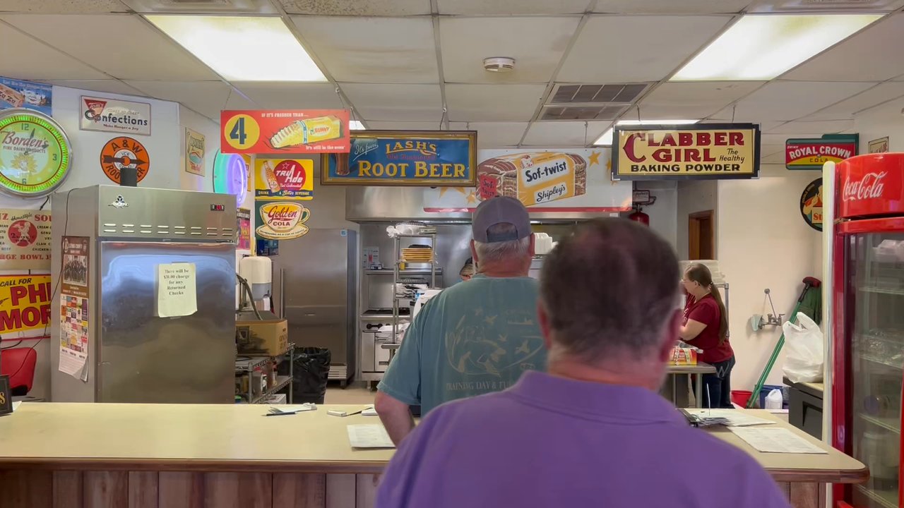 Circle Diner - Busy Friday Afternoon - Burgers Near Me - Leesville, South Carolina
