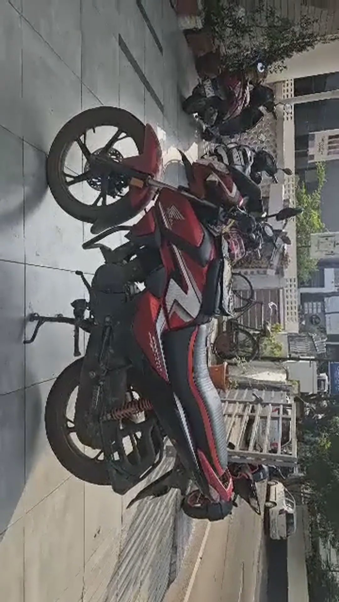 Walk-around video thumbnail