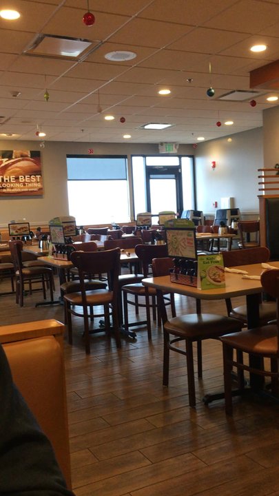 IHOP - Inside - Breakfast & Brunch Near Me - Newburgh, New York