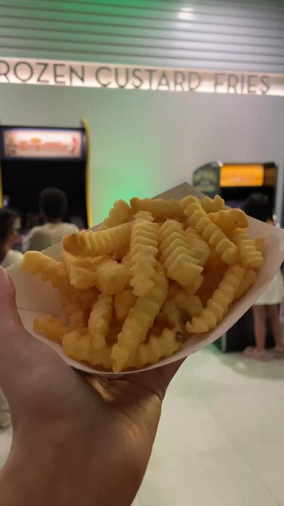 Shake Shack - Crinkle cut fries - Burgers Near Me - Mississauga, Ontario