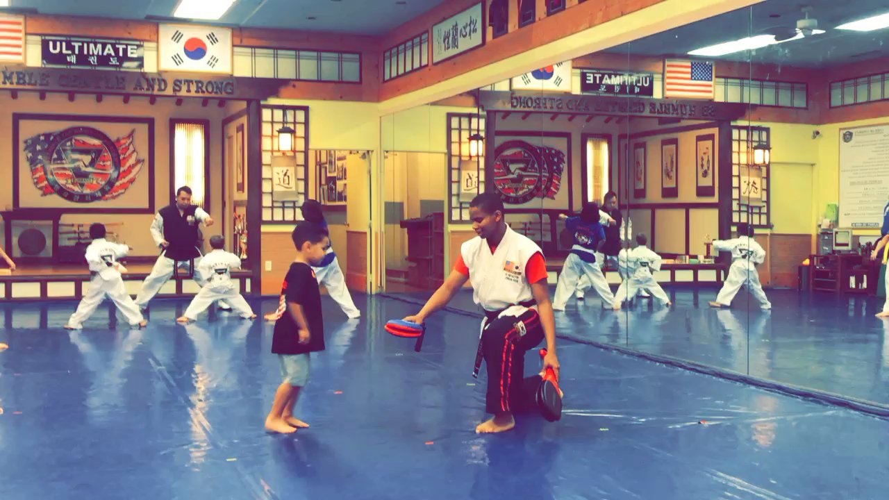 Ultimate Tae Kwon Do - Taekwondo Near Me - Burbank, California