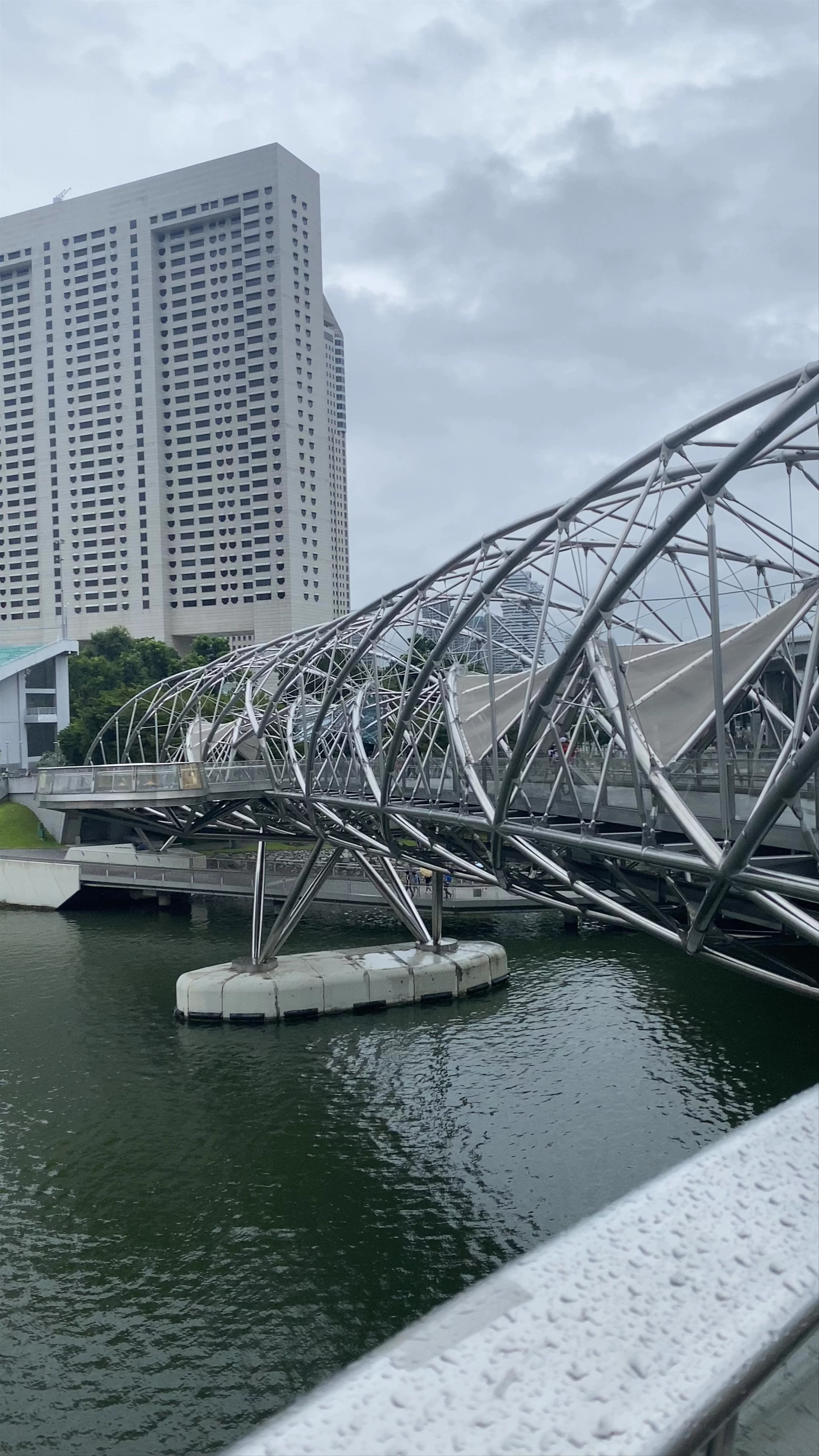 Helix Bridge