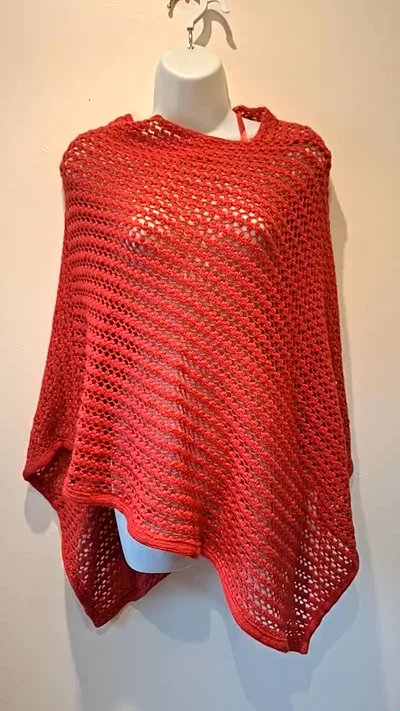 F&f Poncho Size S/M