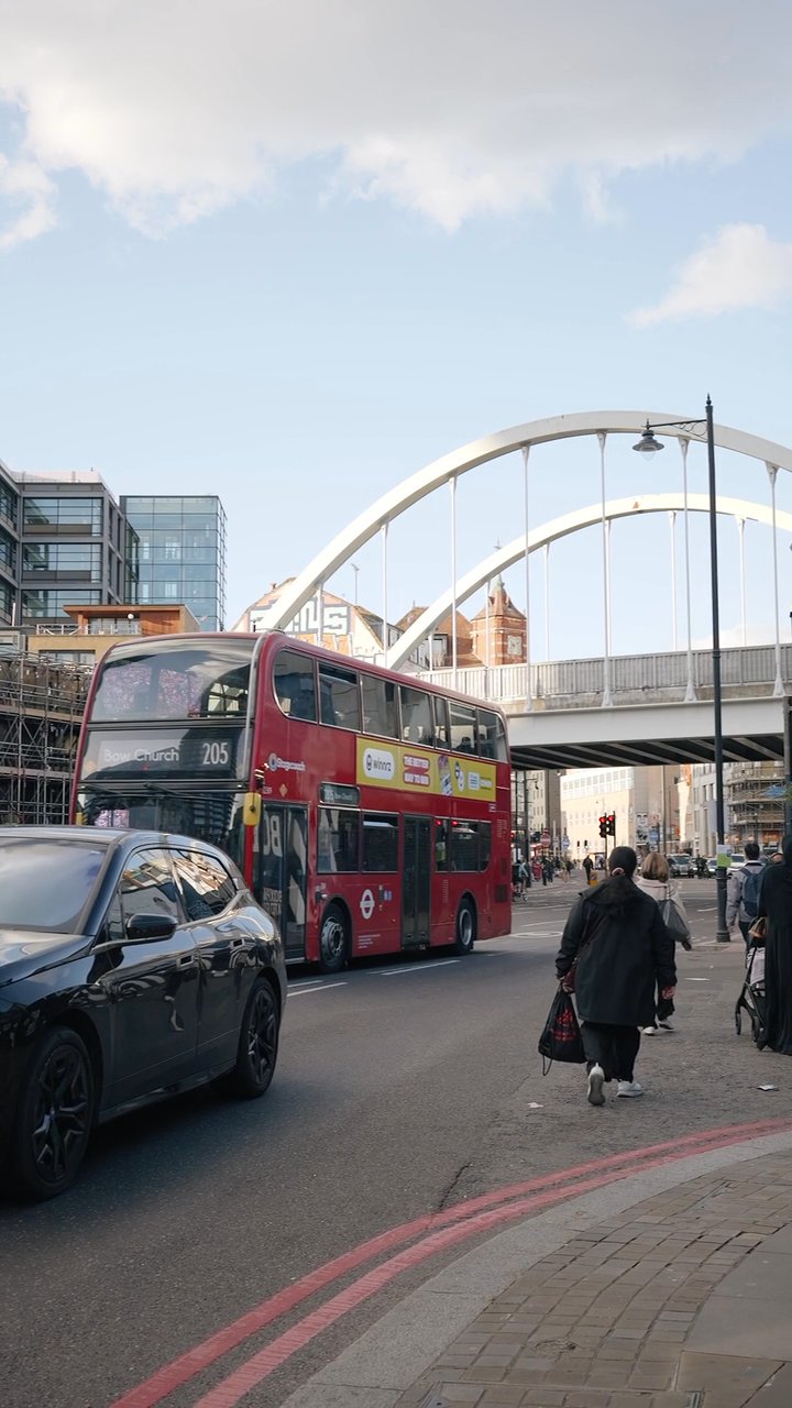 city that never sleeps 🌆
📍 London
🎥 Airam Dato-on · Pexels
#travel #city #citybreak #skyline #wanderlust