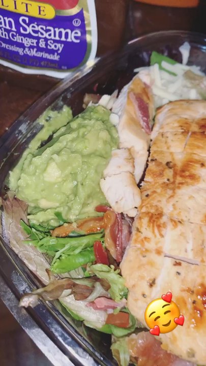 Wendy's - Southwest Avocado Chicken Salad !!! - Fast Food Near Me - Bronx, New York