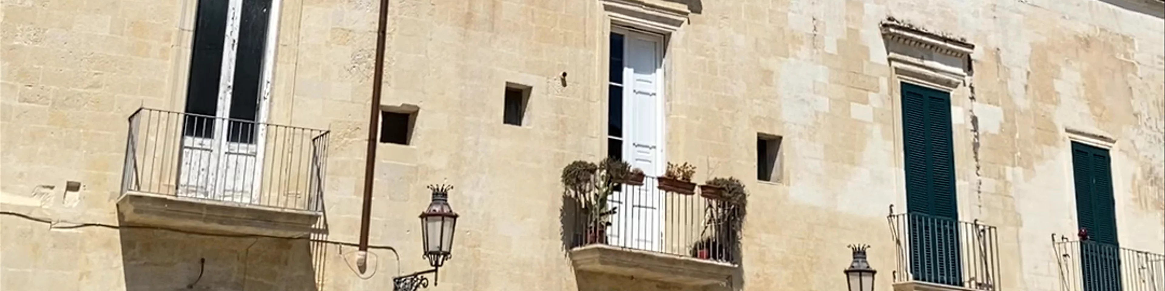 Piazzetta Sigismondo Castromediano