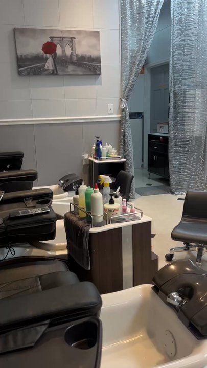 Paris Nails & Spa - Nail Salons Near Me - Wellington, Florida