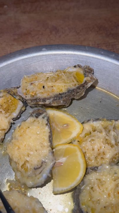 Bayou Bar & Grill - Oysters On The Half Shell - Cajun/Creole Near Me - Memphis, Tennessee
