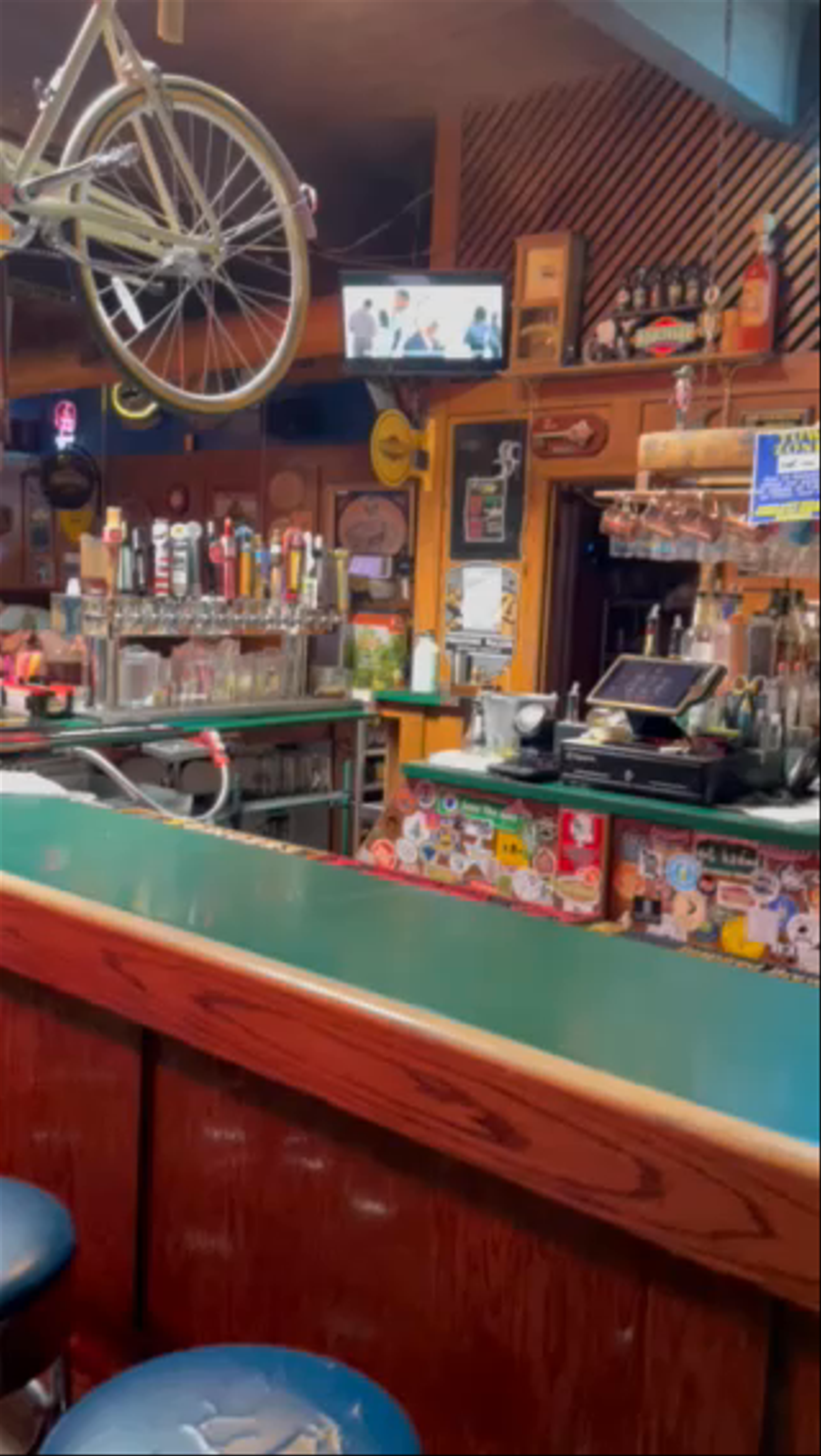 Crescent Moon Bar - Iconic Vibes on Farnam Street, Omaha