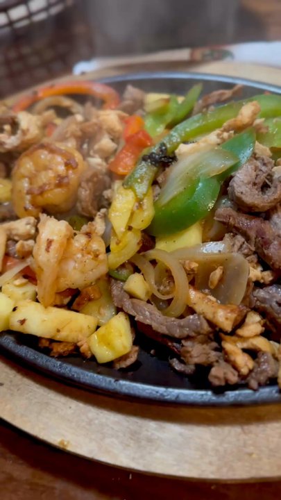 La Isla - Fajitas La isla - Mexican Near Me - Lawrenceburg, Kentucky