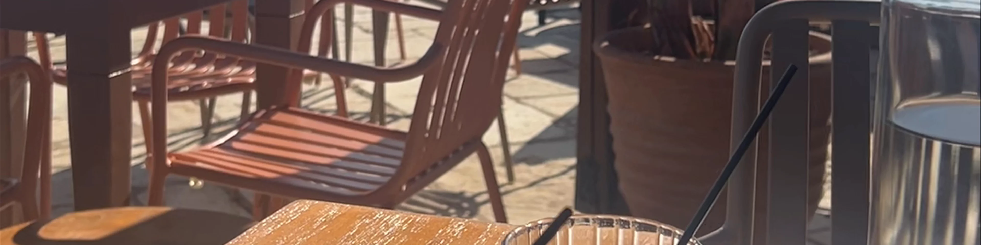 Isalos beach bar