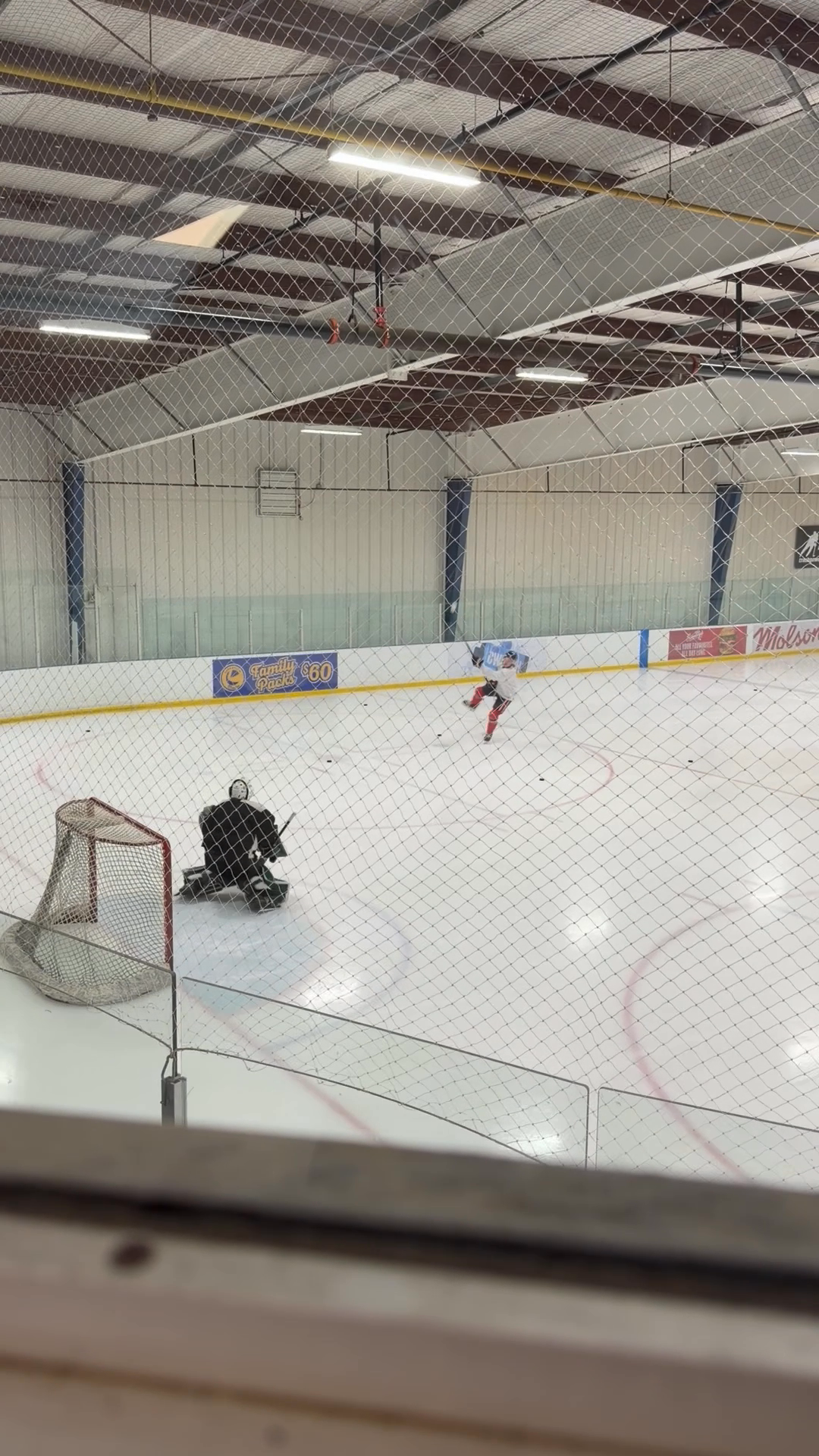 RJ Moar Trains with Older Players: Skills on Display. Rylan Freed skates.