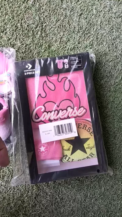 Converse Set 5 Pezzi Nuovo 0-12 Mesi 