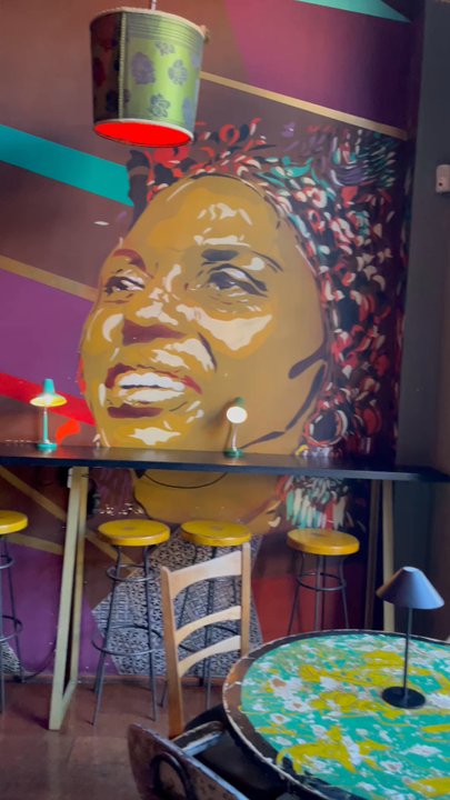 Guzzo - Interior + bar - Mediterranean Near Me - Barcelona, B