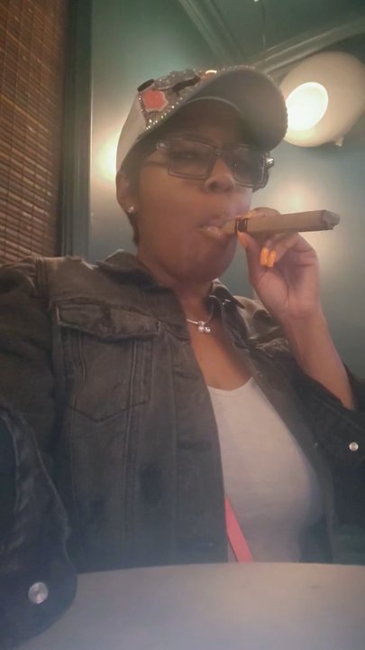 The Cigar Parlour - My first and probably my last try... lol - Cigar Bars Near Me - Jonesboro, Georgia