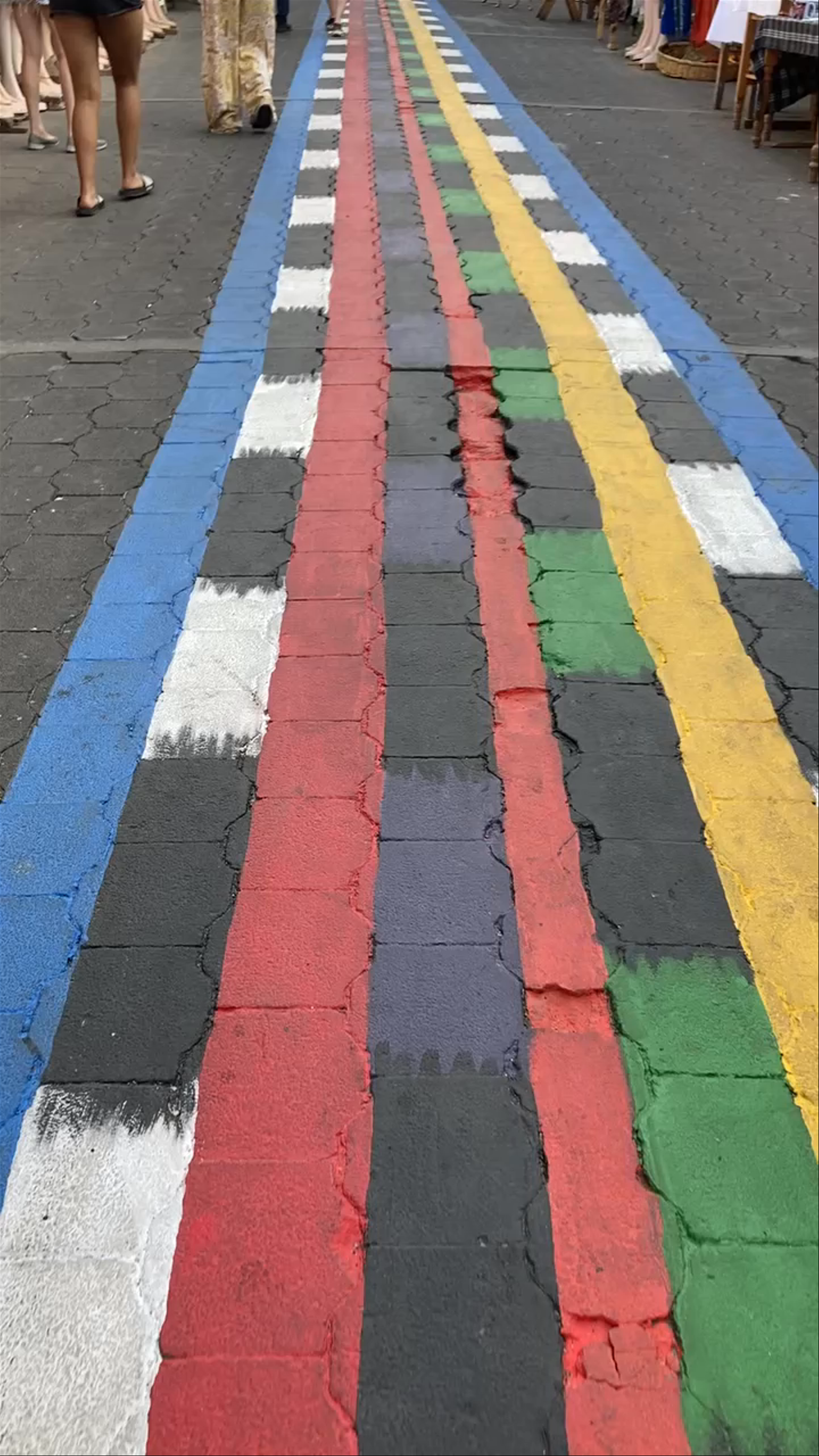 La Calle de las Sombrillas