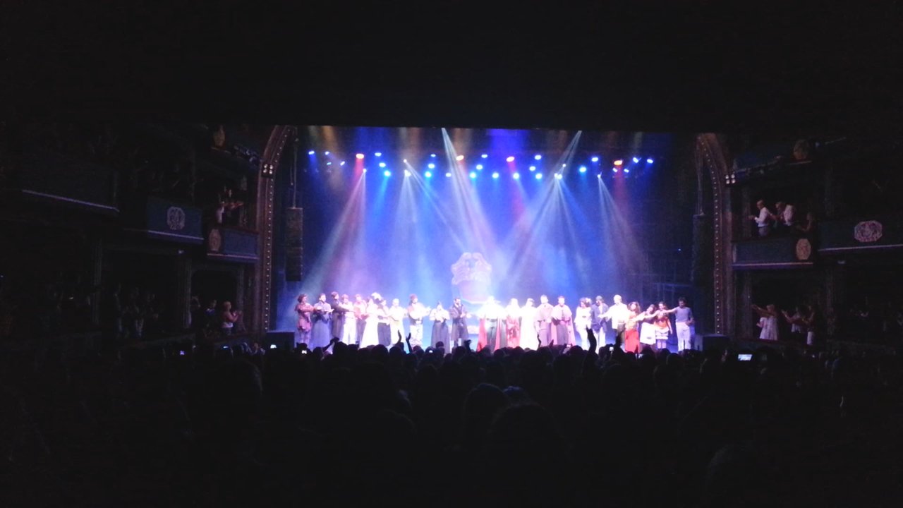 Teatro Astral - Saludo Final Dracula 25 años - Performing Arts Near Me - Buenos Aires, C