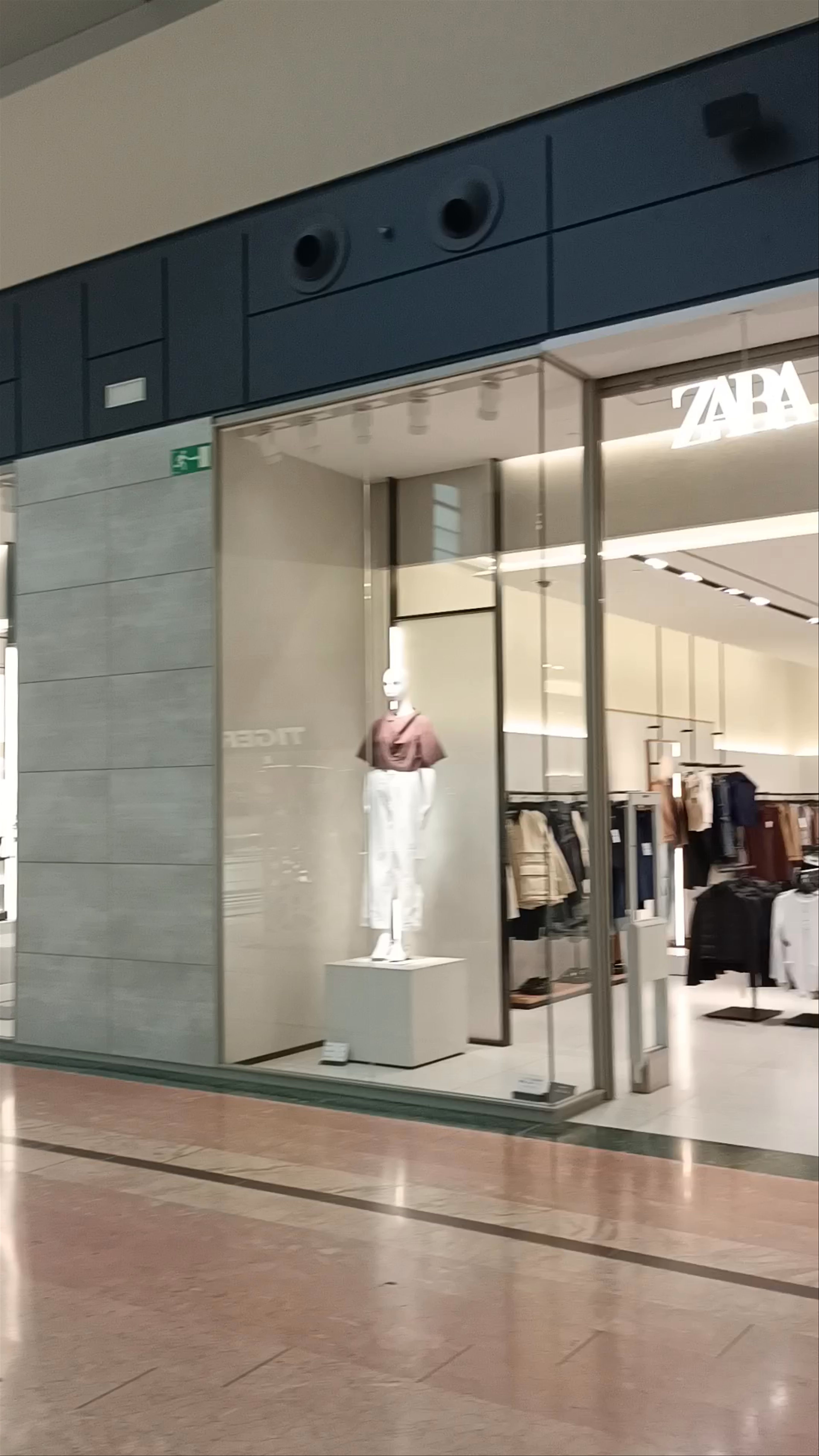 Centro Comercial Nueva Condomina