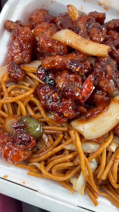 Bistro Thai - Black pepper chicken and spicy Cajun chicken with lo mein! - Thai Near Me - Baton Rouge, Louisiana
