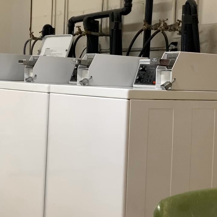 Florentine Apts - This is an awful loud noise from the washing machines! - Apartments Near Me - Downey, California