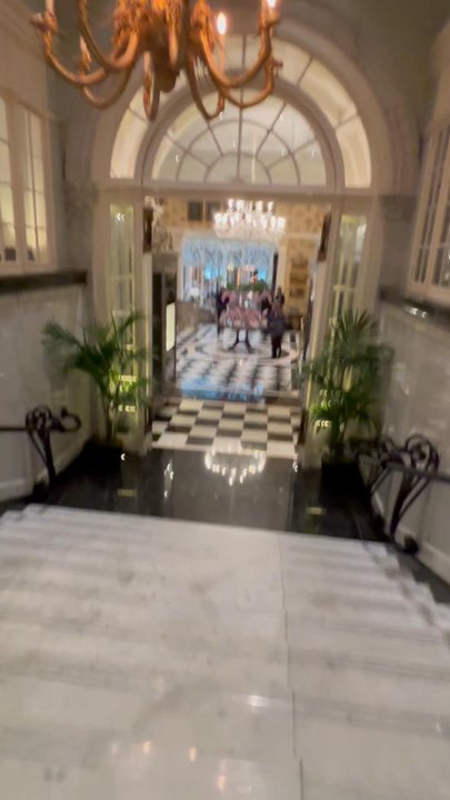 Thames Foyer - Coffee & Tea Near Me - London, XGL