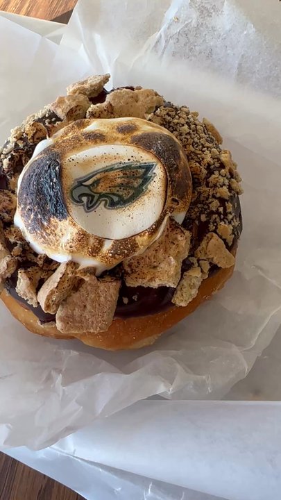 Mr D's Donuts - Donuts Near Me - Shawnee, Kansas