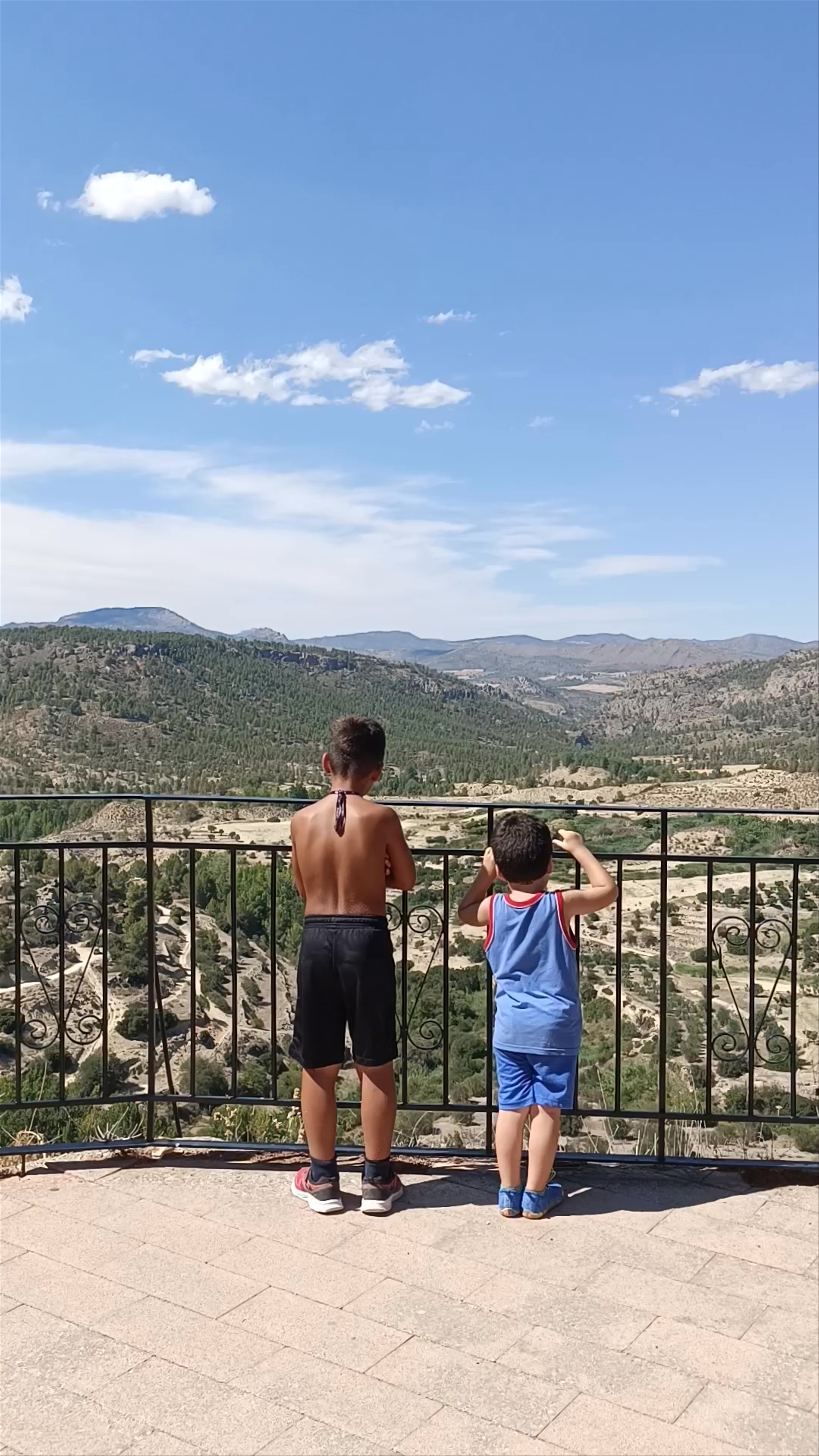 Mirador de la Molatica: Breathtaking Panoramas over Letur’s Natural Heritage