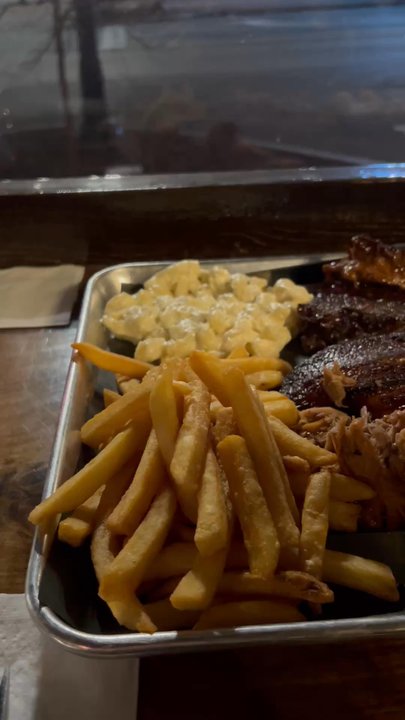 The Rusty Pig - cue for two - Barbeque Near Me - Geneva, New York
