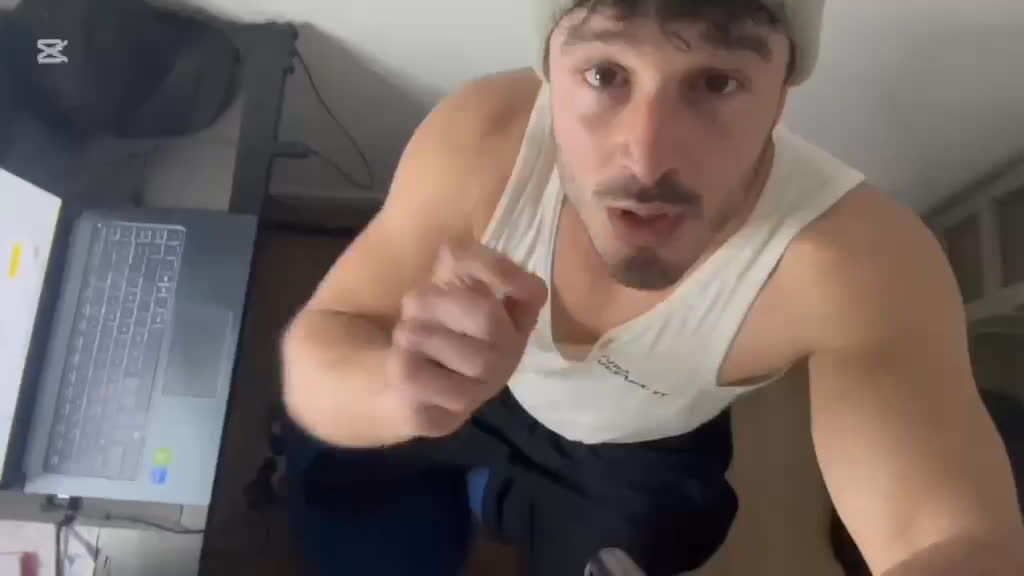 Vídeo UGC 3 de aaron