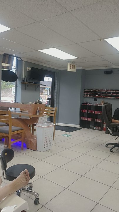 Athena Nails - Full service mani & Pedi, complete with massage chairs - Nail Salons Near Me - Farmington, Michigan