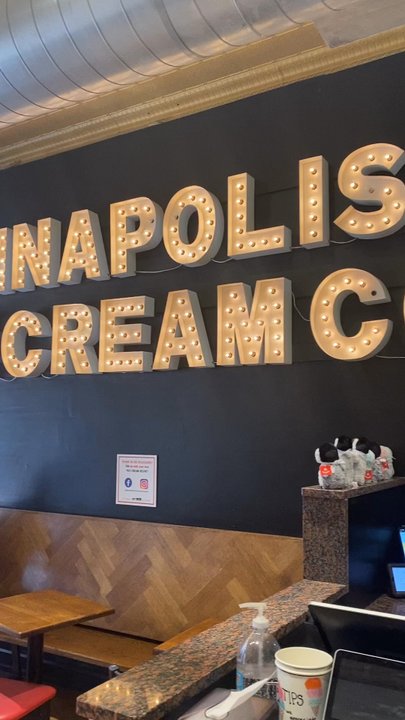 Annapolis Ice Cream - Views of the counter and menu - Ice Cream & Frozen Yogurt Near Me - Annapolis, Maryland