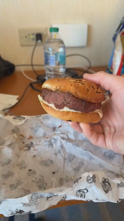 George & Leon’s - Super beef - Sandwiches Near Me - Westbrook, Maine