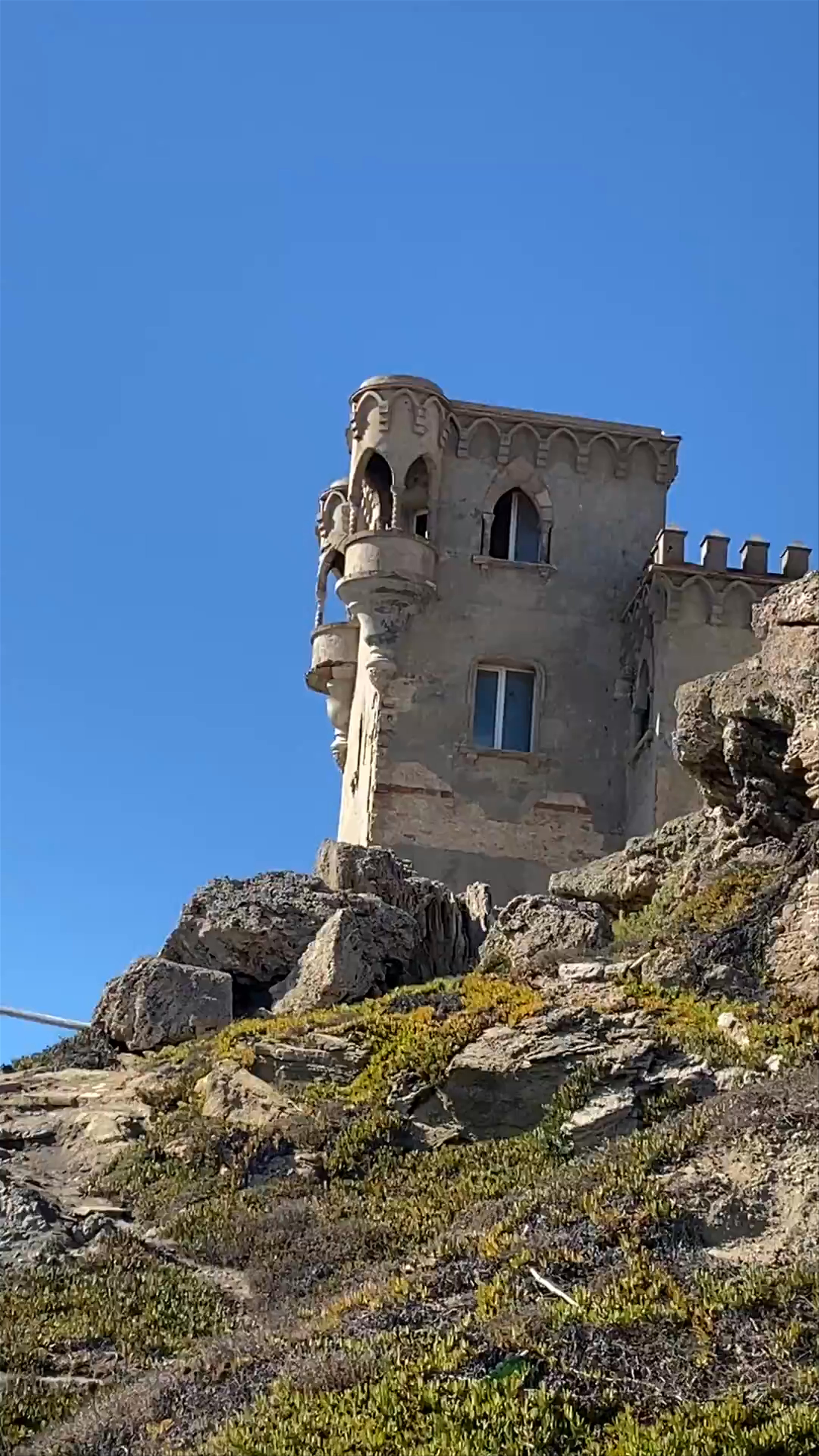 Castillo de Santa Catalina: Historic Fortress with Stunning Views in Cádiz