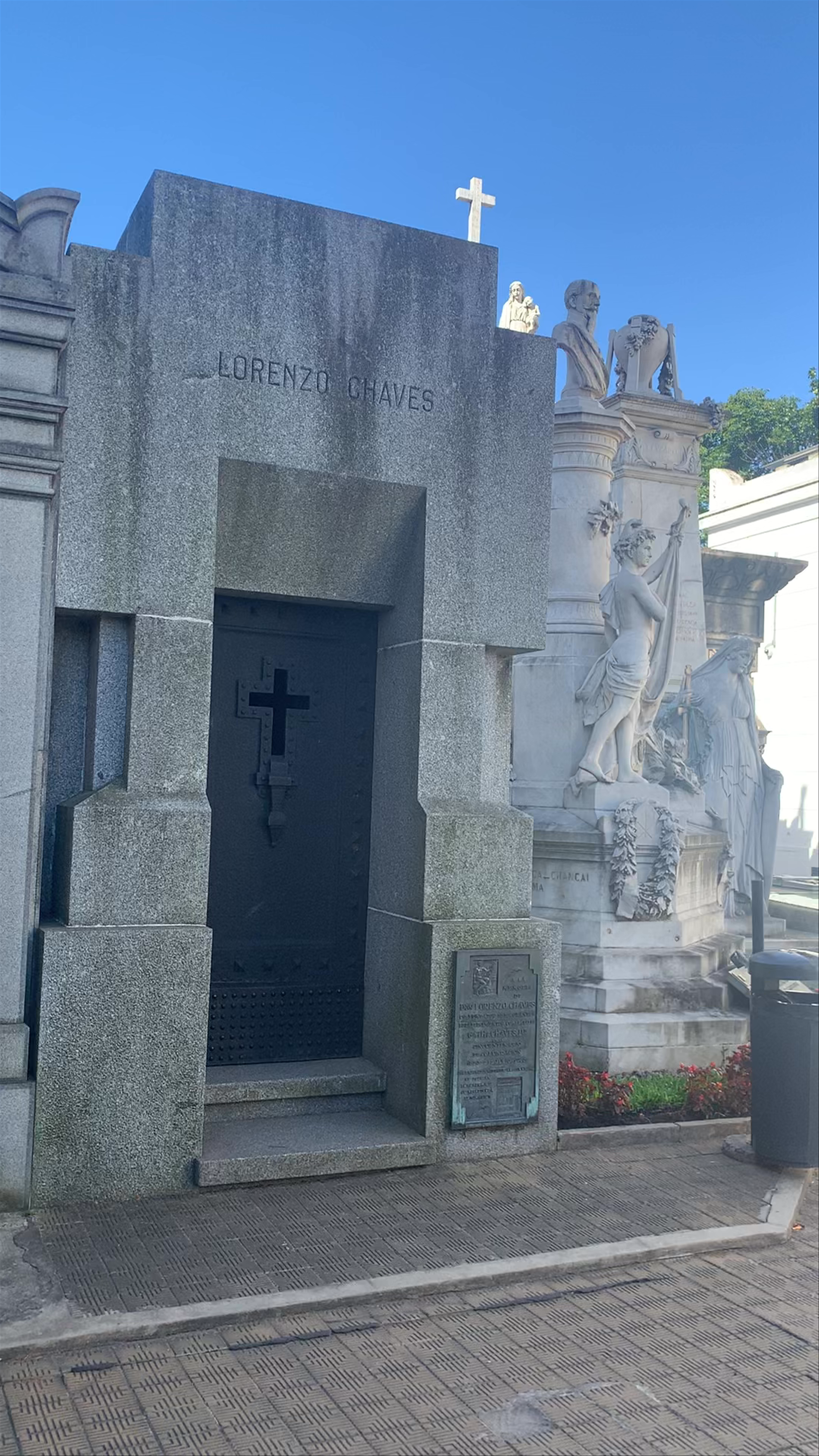 Strolling Through Cementerio de la Recoleta, Buenos Aires