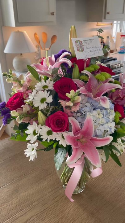 Flower Power - Florists Near Me - Norwood, Massachusetts