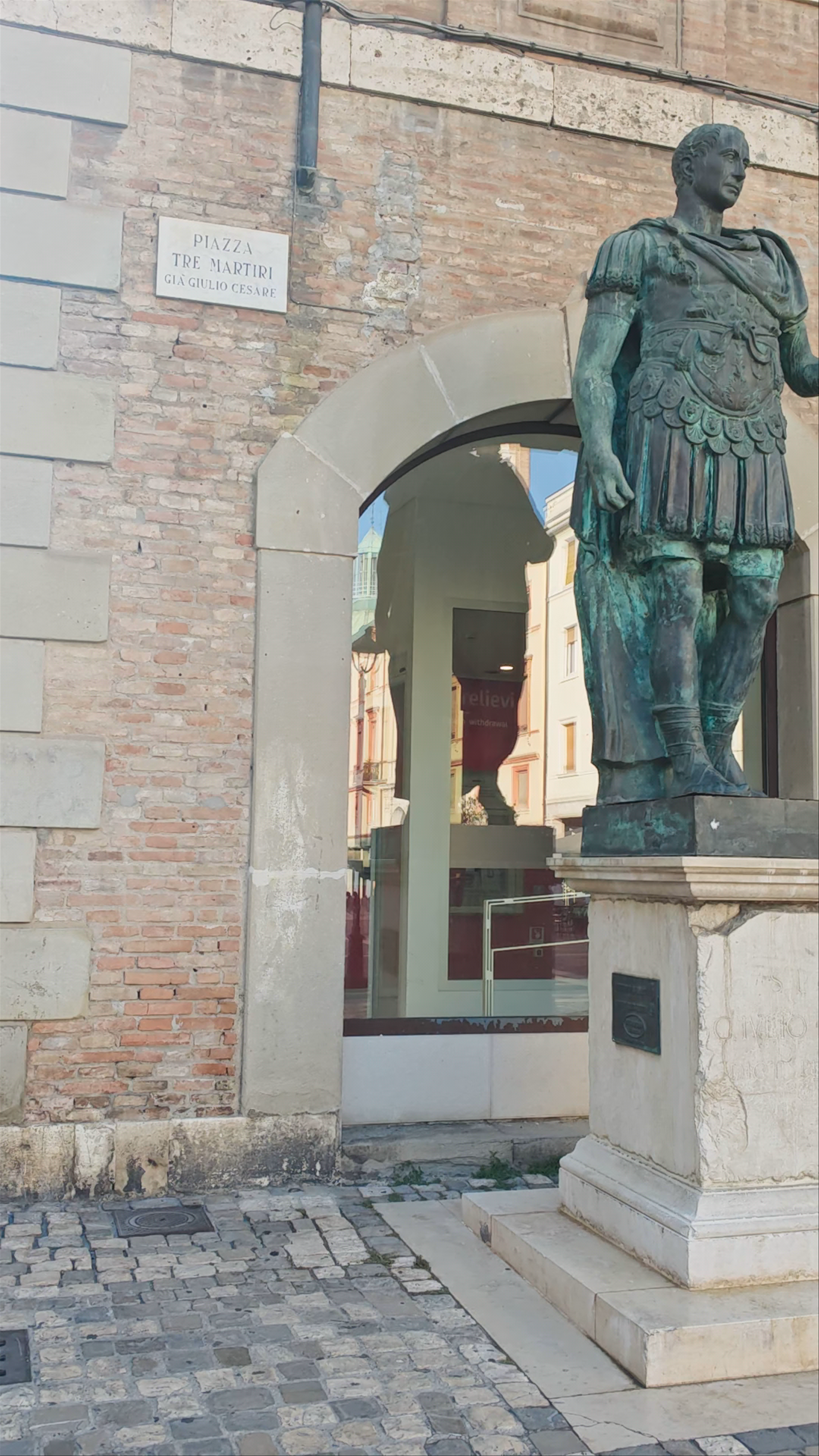 Statua di Giulio Cesare