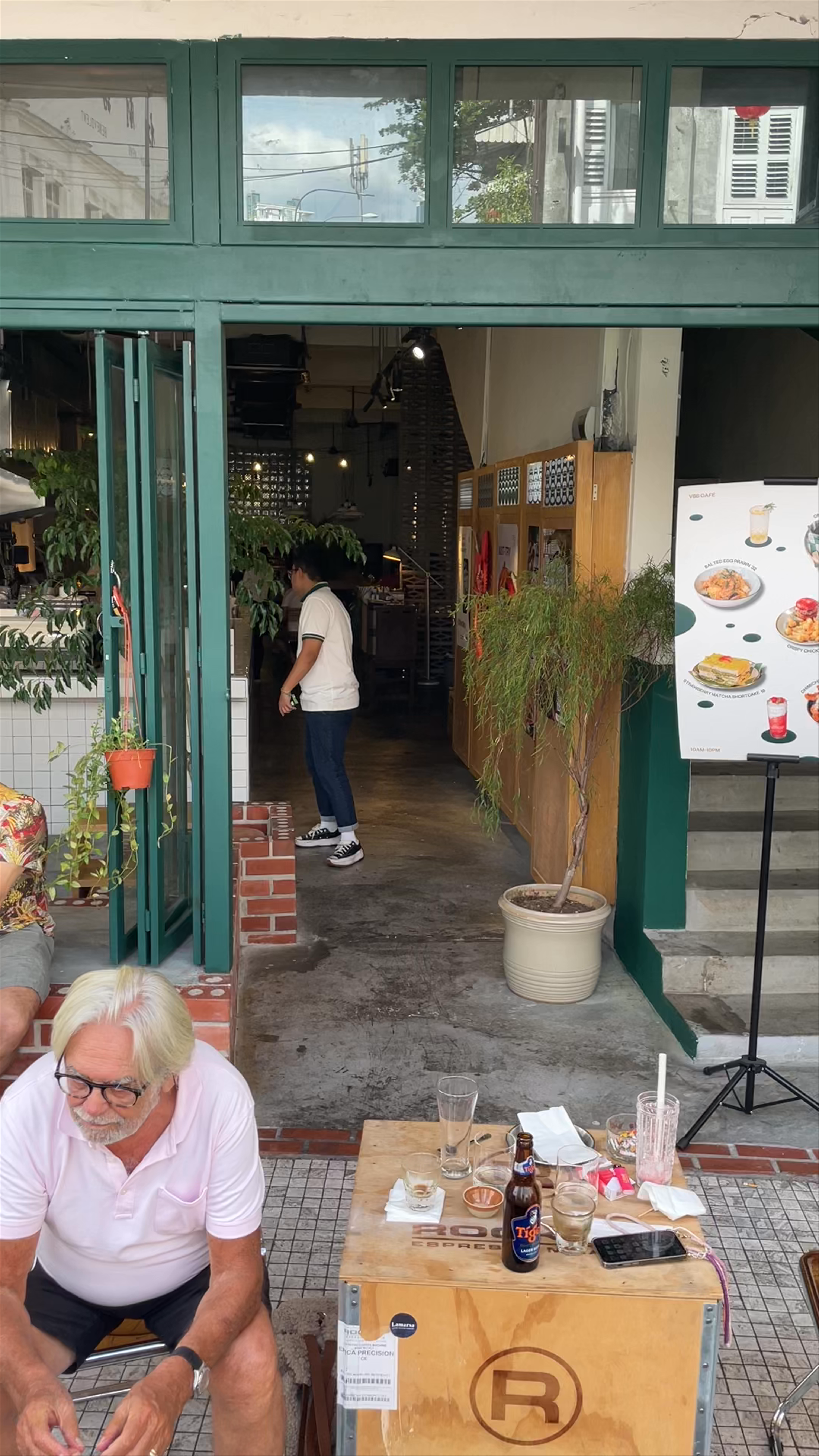 Vintage 1988 Cafe: Chill Vibes in Bukit Bintang, Kuala Lumpur