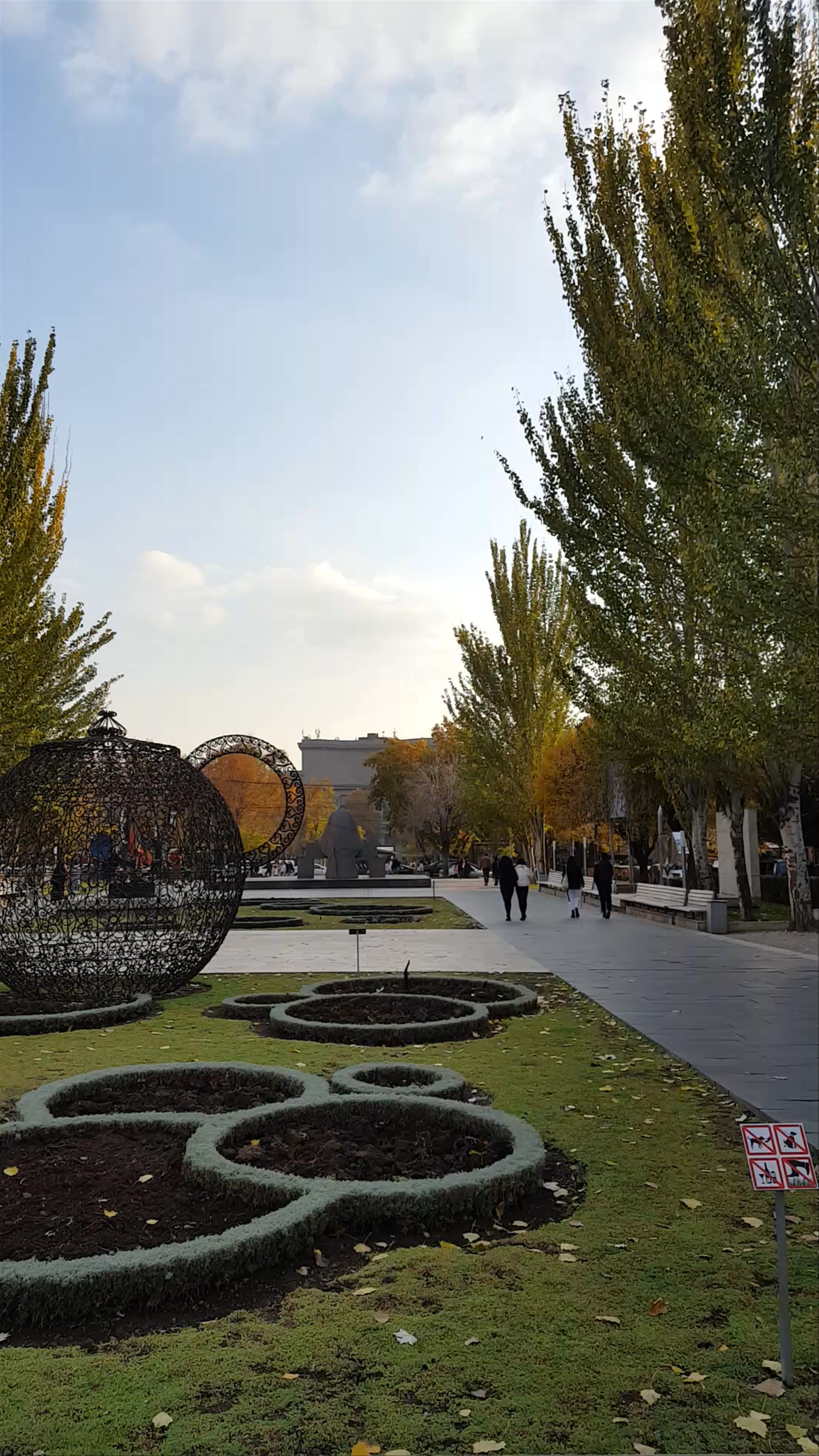 Cascade Complex: Urban Serenity and Artistic Escape in Yerevan