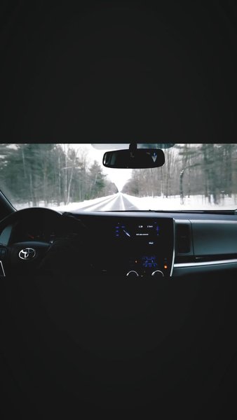 Photo of Glimpse of snowy roa