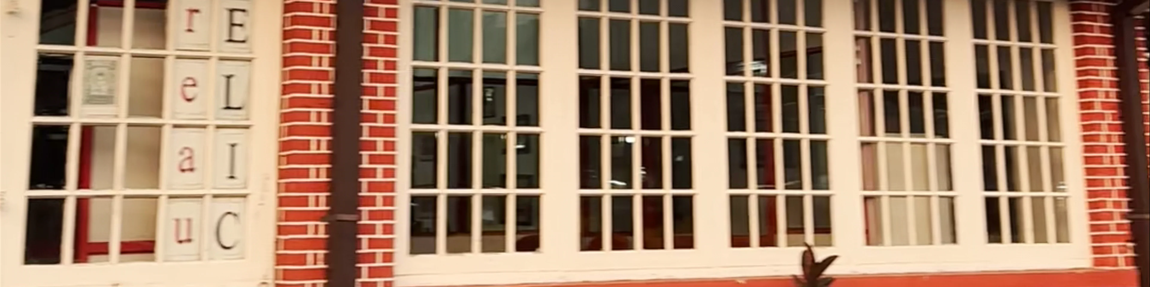 Post Office - Nuwara Eliya | තැපැල් කාර්යාලය - නුවරඑළිය