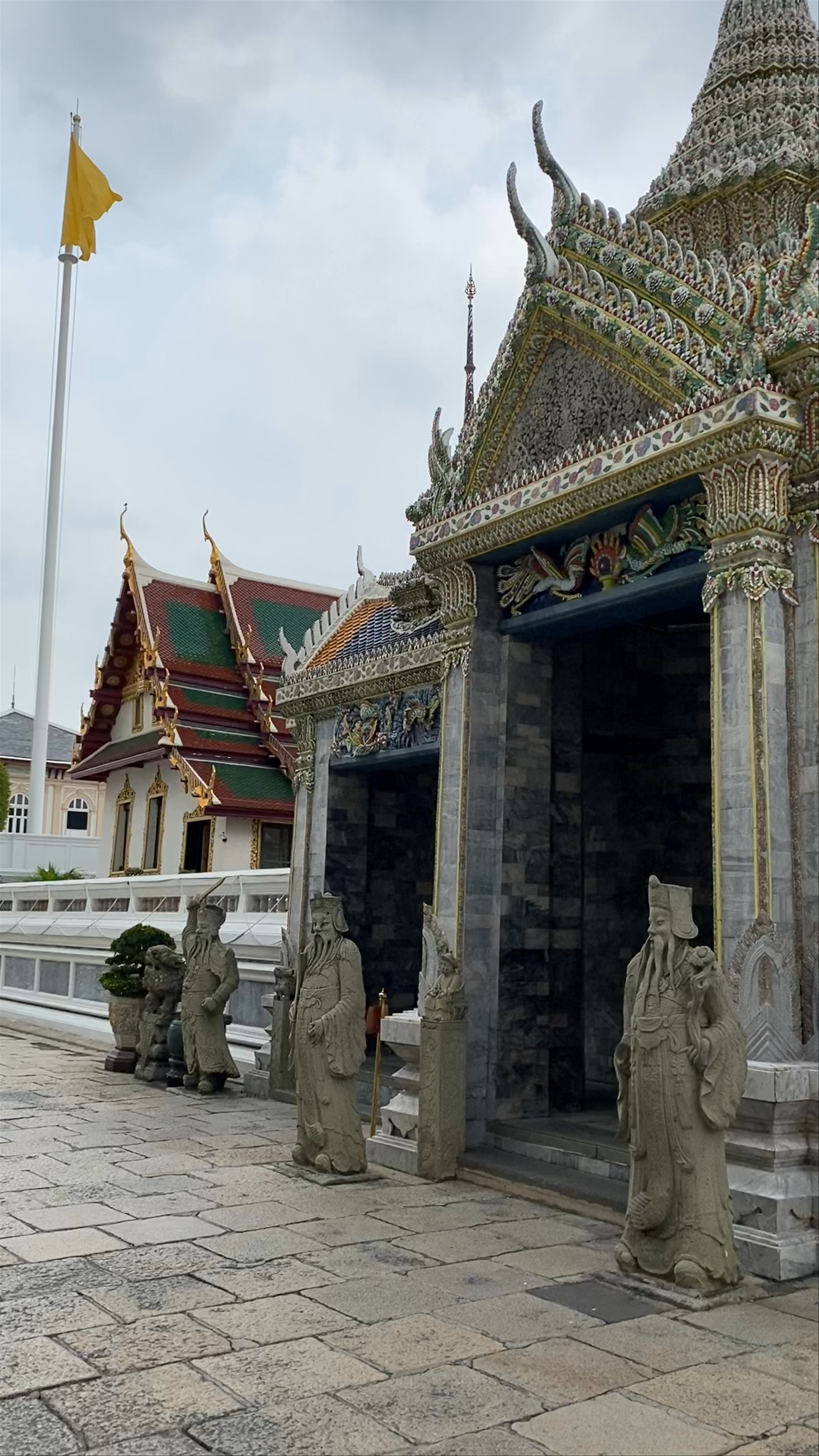 The Grand Palace: Majestic Thai Heritage in Bangkok