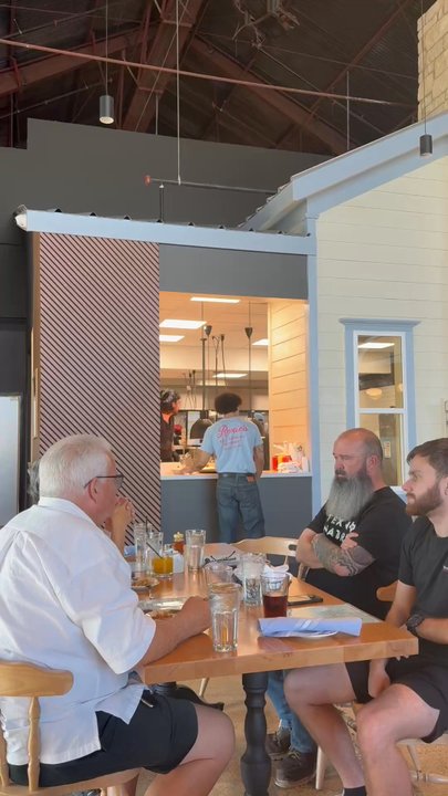 Roxie’s - Panoramic view inside! - Southern Near Me - Buda, Texas
