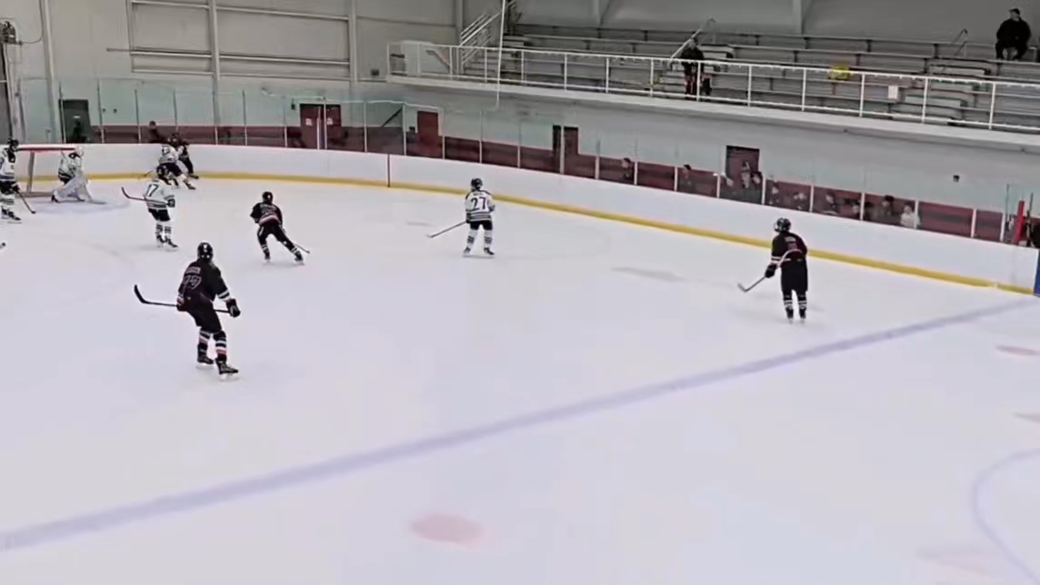 Noah Ochs: A beautiful play to join offensively with Tacoma Rockets 14u AA