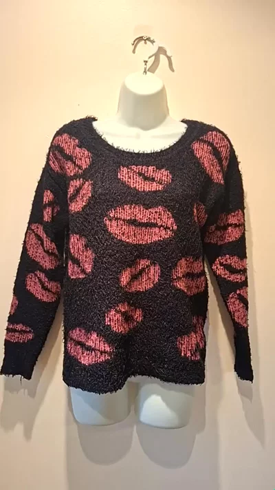 George Lip Deaign  Sweater Size 8 image 1