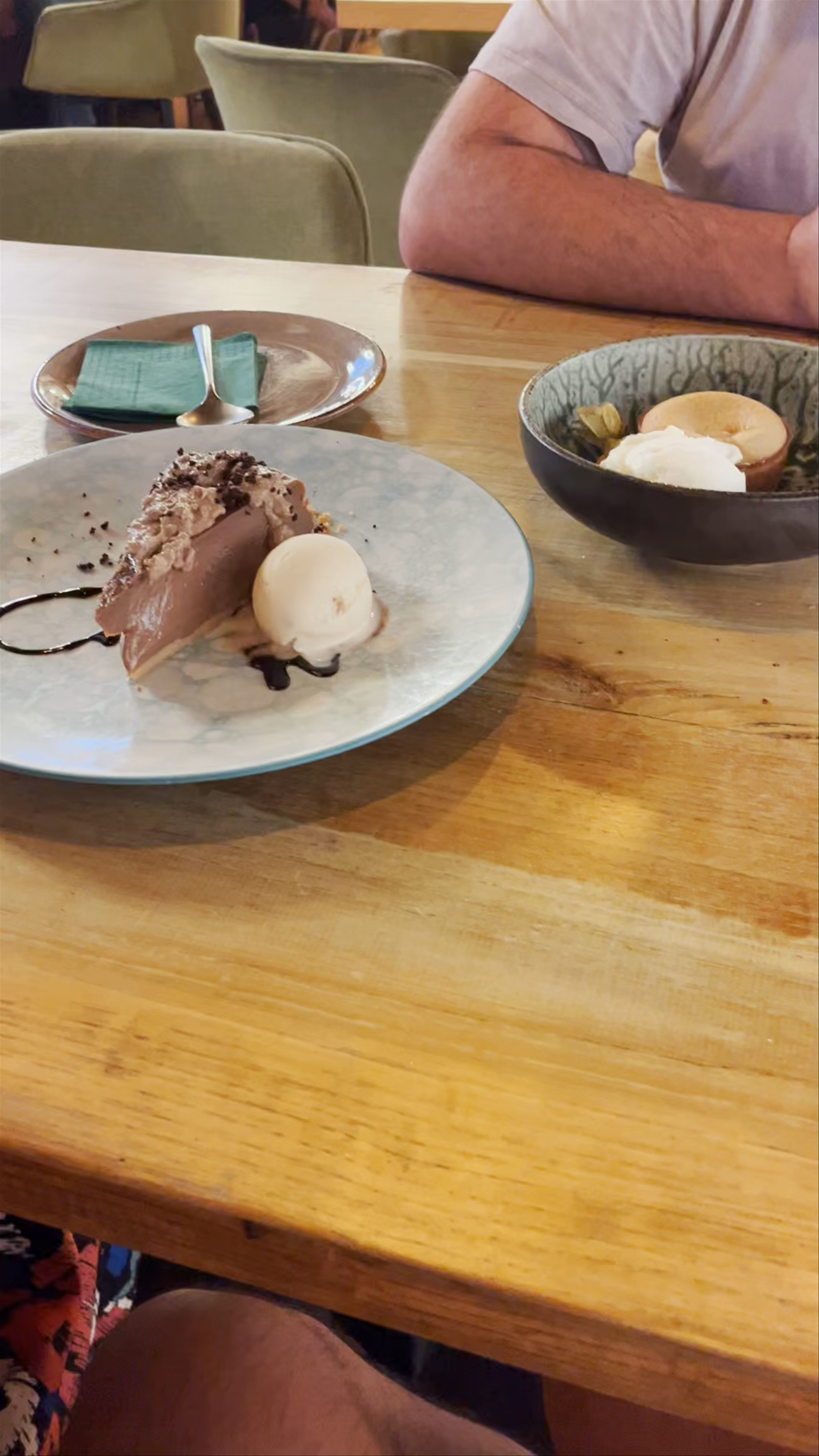 Cozy Evening Dining Experience at Boca Llena in Málaga