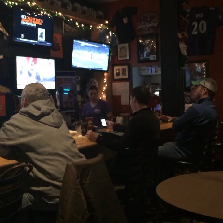 Coach's Corner Grill - Sports Bars Near Me - Purcellville, Virginia