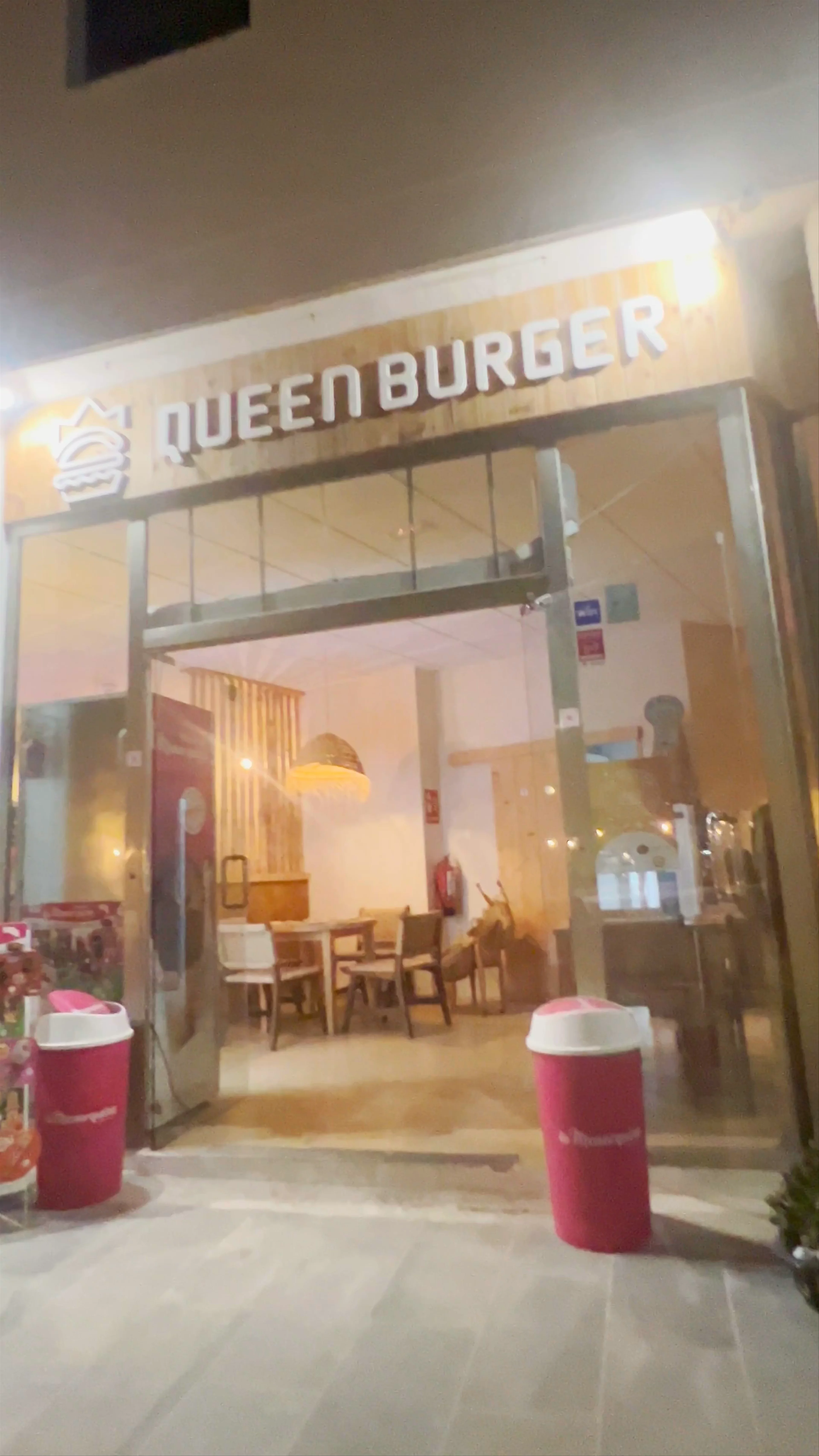 Queen Burger Formentera, Mar De Pujols, Carrer Punta Prima, Es Pujols, Spain