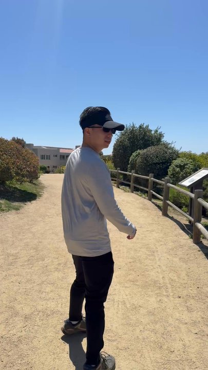 Badlands Park - Hiking on one of the trails with a view - Parks Near Me - Laguna Niguel, California